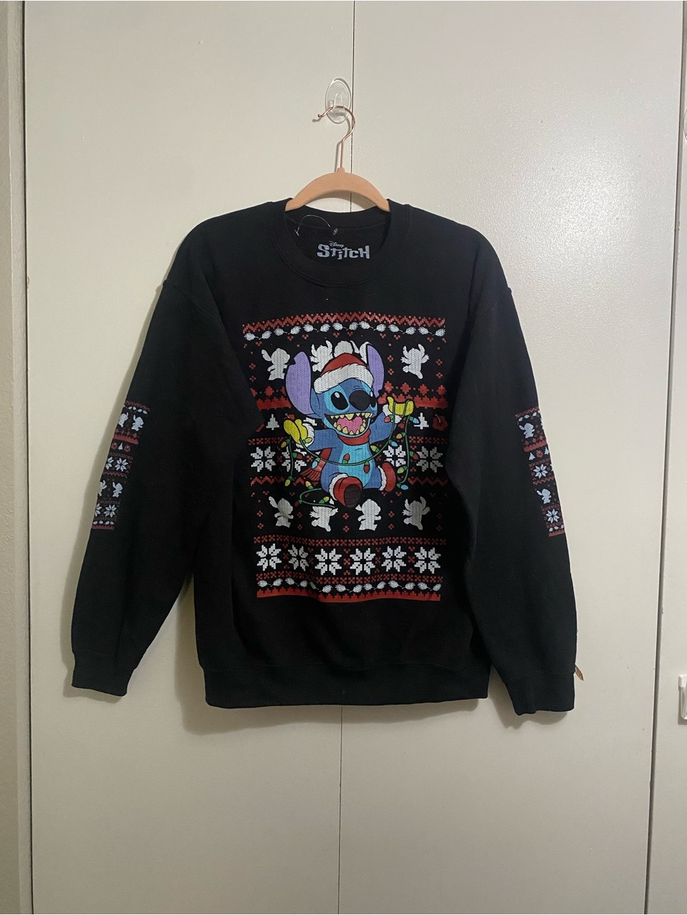 NWOT Black Disney Stitch Holiday Graphic Sweater - Unisex size  men’s Medium